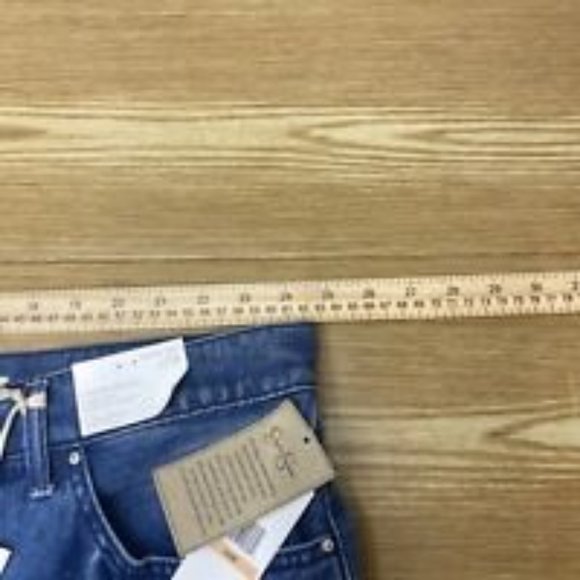 Womens Jean Shorts Jessica Simpson Relaxed Fit Denim Cut Off Bermuda Bottoms 24W - Picture 10 of 13